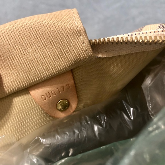 Louis Vuitton Speedy Bandouliere 30 in Damier Azur - Picture 15 of 17